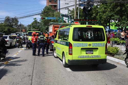 La circulaci&oacute;n vehicular es lenta en el sector debido a las diligencias de ley. (Foto: CBM)