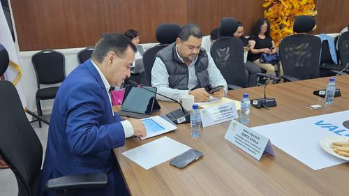 La exenci&oacute;n no elimina el IVA de toda la p&oacute;liza; la parte que cubre el riesgo por fallecimiento seguir&aacute; pagando el impuesto vigente, explic&oacute; el diputado Jorge Ayala. (Foto: Estuardo Paredes/colaborador) 