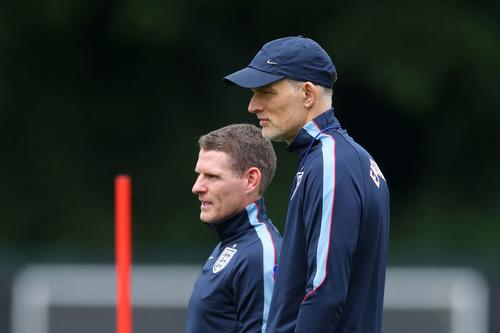 Inglaterra sum&oacute; 91 recepciones de pases entre l&iacute;neas media-defensa durante el partido contra Ghana. (Foto: AFP)