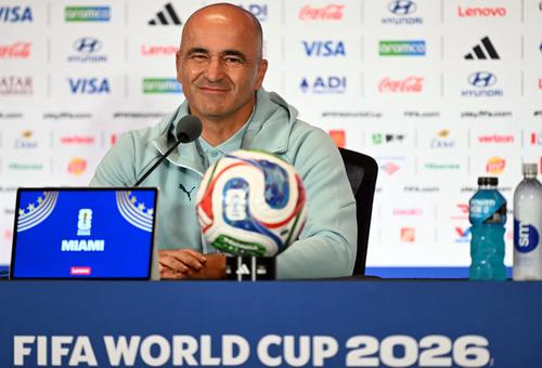 Roberto Mart&iacute;nez no despej&oacute; las dudas sobre el 11 titular ante los colombianos. (Foto: AFP) 