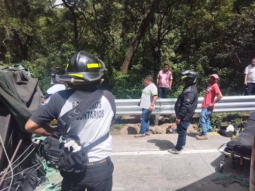 Los socorristas ya est&aacute;n en el lugar. (Foto: Bomberos Voluntarios)