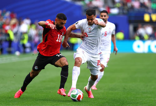 Egipto e Ir&aacute;n igualaron a un gol en un partido cargado de intensidad. (Foto: AFP) 