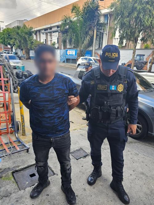 El capturado fue identificado como Samiro "N". (Foto: PNC)