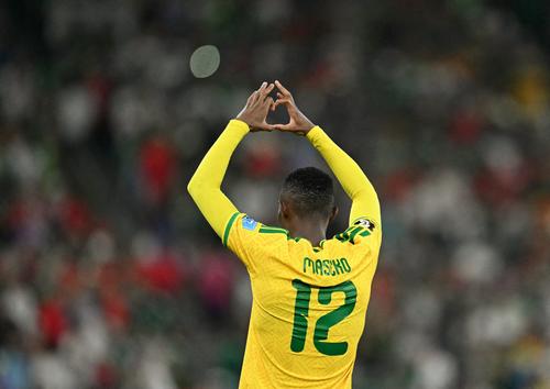 Thapelo Maseko fue el jugador de Sud&aacute;frica con la mayor cantidad de remates a puerta, con 5. (Foto: AFP) 
