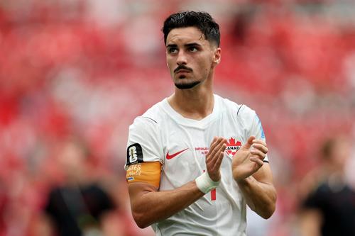Stephen Est&aacute;quio acumul&oacute; 8 centros. Fue el jugador con la mayor cantidad registrada para Canad&aacute;. (Foto: AFP) 
