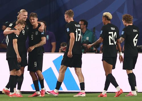 Torbjorn Heggem fue el futbolista de Noruega con m&aacute;s pases registrados en los primeros 3 partidos, con 126. (Foto: AFP) 