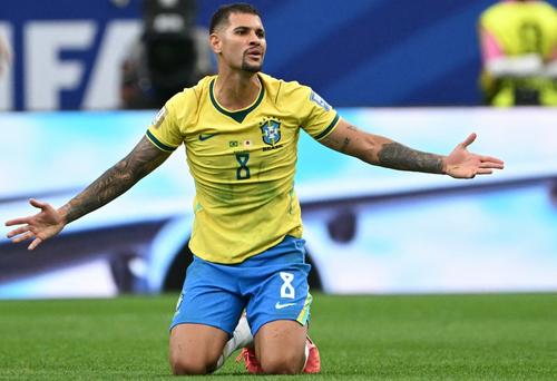 Bruno Guimar&atilde;es contabiliza 282 desmarques para recibir bal&oacute;n y 41 desmarques a la espalda de la defensa. (Foto: AFP) 