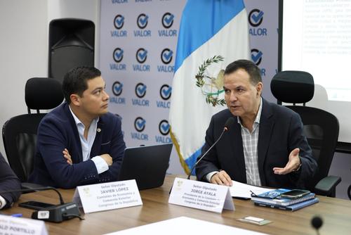 La Comisi&oacute;n de Econom&iacute;a y Comercio Exterior revisa un bloque de 33 enmiendas clave que abarcan desde la seguridad y gobernanza portuaria hasta la protecci&oacute;n del patrimonio p&uacute;blico. (Foto: Organismo Legislativo) 