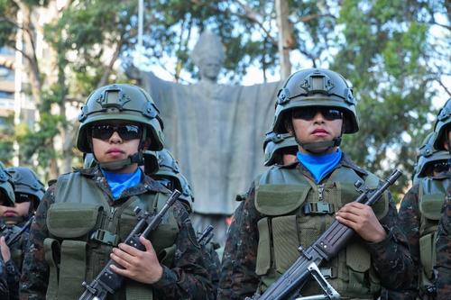 El desfile por el D&iacute;a de Ej&eacute;rcito podr&iacute;a terminar a las 2 de la tarde. (Foto: Wilder L&oacute;pez/Soy502)