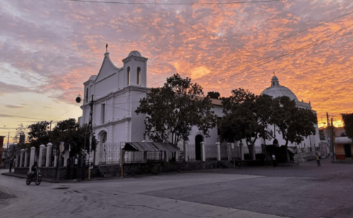 La Parroquia Nuestra Se&ntilde;ora del Rosario, ubicada en el centro de Sanarate, cuenta con una antig&uuml;edad de m&aacute;s de 200 a&ntilde;os. (Foto: SIC)