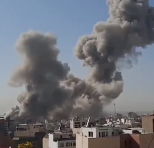 El ataque cobr&oacute; la vida de el l&iacute;der supremo iran&iacute; junto a varios altos cargos. (Foto: Redes Sociales)