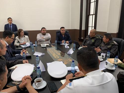 Reuni&oacute;n en el Congreso con las autoridades portuarias. (Foto: Archivo/Soy502)
