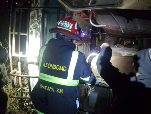 Los Bomberos Municipales Departamentales atendieron el hecho. (Foto: ASONBOMD)