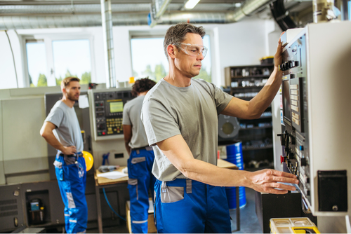 Disponer de una estructura operativa es indispensable para el sostenimiento de una franquicia exitosa. (Foto: Canva/Soy502)