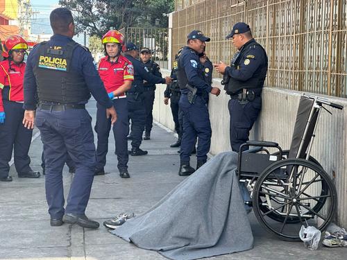 La persona fallecida a&uacute;n no ha sido identificada. (Foto: Oscar Rivas/Colaborador)