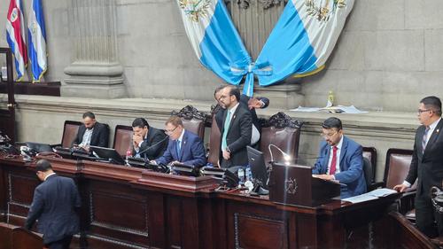 Diputados ven ajustado el tiempo para aprobar la iniciativa antes de Semana Santa. (Foto: Estuardo Paredes/Nuestro Diario)