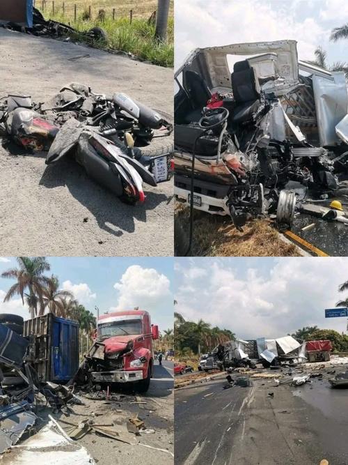 Varios veh&iacute;culos fueron impactados fuertemente por el cami&oacute;n descontrolado. (Foto: Redes sociales)