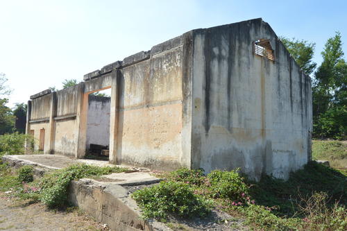 Fachada de lo que una vez fue la estaci&oacute;n del ferrocarril en Caba&ntilde;as. (Foto: Juan Carlos Aquino/Colaborador)