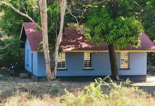 A&uacute;n existe la vivienda donde dorm&iacute;a el personal de la estaci&oacute;n. (Foto: Juan Carlos Aquino/Colaborador)