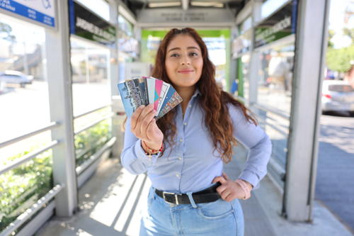 Los usuarios del Transmetro pueden llevar consigo arte y cultura en cada viaje. (Foto: Municipalidad de Guatemala)