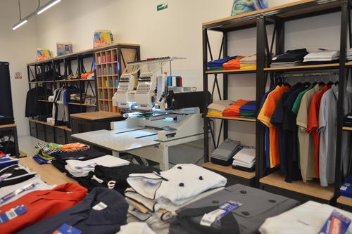 (Fotograf&iacute;a cortes&iacute;a: Uniformes de Guatemala)