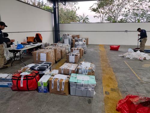 Tras las revisiones, los productos fueron resguardados en una aduana de San Marcos. (Foto: PNC)