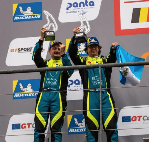 Ser campe&oacute;n 2025 del GT Cup Europe, fue clave para que el piloto guatemalteco, Ian Rodr&iacute;guez, fuera contactado para correr en el Campeonato Italiano e Automovilismo 2026. (FOTO: Ian Rodr&iacute;guez)
