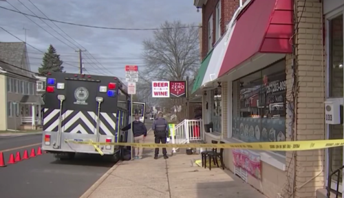 Las autoridades investigan la muerte, pero los familiares indican que se trata de un crimen. (Foto: NBC Philadelphia)