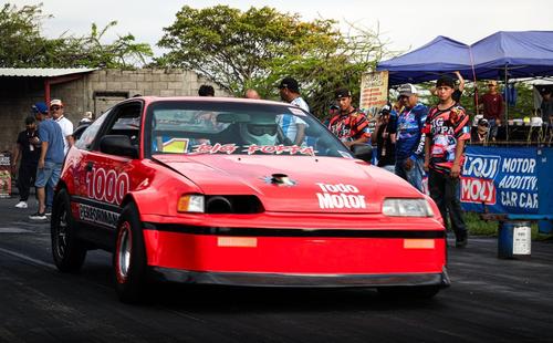 El CRX que conduce &Aacute;valos, es un auto que ha tenido mucho desarrollo en las &uacute;ltimas temporadas, y prueba de ello es que se impuso en la divisi&oacute;n m&aacute;s r&aacute;pida del evento. (Foto: Racing Street)