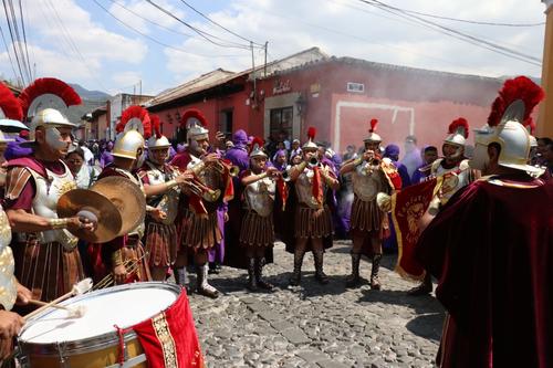 Los escuadrones de romanos ejercieron su labor como marcadores. (Foto: Renato Melgar/Colaborador)