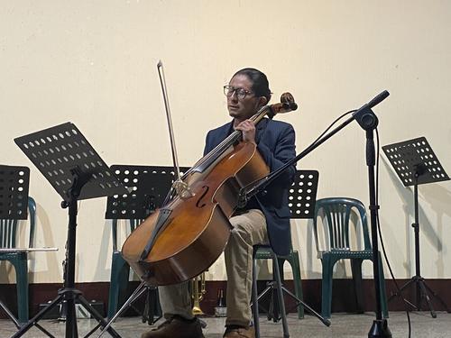 Es apasionado por la m&uacute;sica y por la cocina tradicional. (Foto: Carlos Sotz/Colaborador)