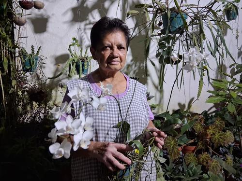 La emprendedora combina tradici&oacute;n y dedicaci&oacute;n para sostener su negocio familiar. (Foto: Irma Tzi/Colaboradora)