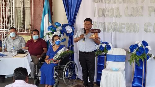 En agosto de 2022, le entregaron El Tun y la Chirim&iacute;a, como reconocimiento, durante la inauguraci&oacute;n del Centro de Arte, Cultura y Deportes que lleva su nombre. (Foto: Henry de Le&oacute;n)