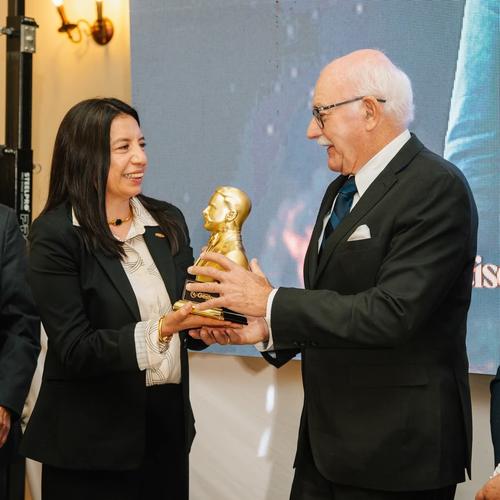 Los libros abordan el desarrollo hist&oacute;rico de la ciudad de Quetzaltenango. (Foto: Erick Colop/Colaborador)