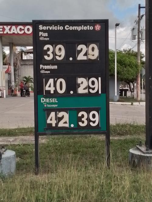 Pilotos de transporte reportan mayores gastos sin poder ajustar tarifas de inmediato. (Foto: Carlos Pelaez/Nuestro Diario)