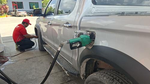 Comerciantes y transportistas advierten posibles alzas en precios para los consumidores. (Foto: Carlos Pelaez/Nuestro Diario)