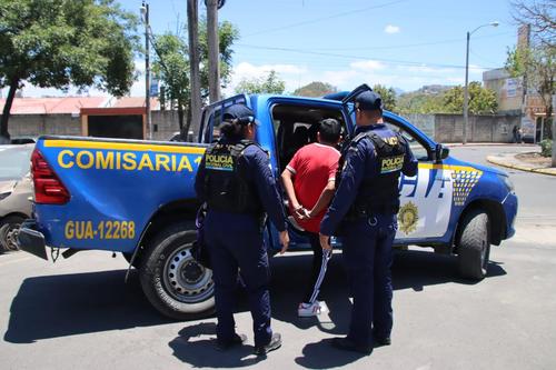 El hombre fue capturado por portaci&oacute;n ilegal de arma de fuego. (Foto: PNC)