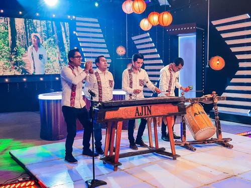Han dado a conocer su m&uacute;sica en varios programas de televisi&oacute;n. (Foto: cortes&iacute;a de Grupo Ajin)