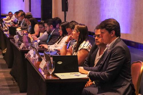 El proceso tambi&eacute;n apunta a impulsar inversi&oacute;n, empleo y estabilidad en el sector el&eacute;ctrico. (Foto: Cortes&iacute;a)