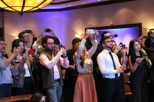 La subasta se desarroll&oacute; con un mecanismo electr&oacute;nico que permiti&oacute; mejorar las ofertas en tiempo real. (Foto: Cortes&iacute;a)