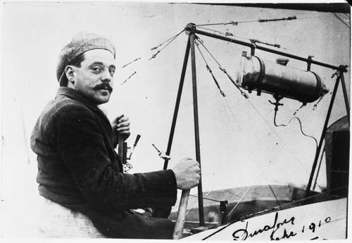 El ciudadano de origen suizo Fran&ccedil;ois Darfour, fue el primero en volar un avi&oacute;n en Guatemala. (Foto: Aviators Time)