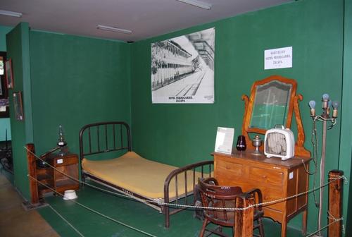 En el lugar se pueden observar muebles del desapercibido Hotel Ferrocarril. (Foto: Juan Carlos Aquino/Colaborador)