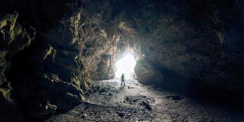 El r&iacute;o Selegua desaparece en una caverna subterr&aacute;nea. (Foto: guategt.com)