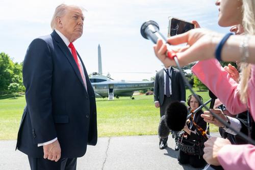Trump dijo a los periodistas que hay algunos puntos en los que est&aacute; en desacuerdo con Ir&aacute;n. (Foto: AFP)