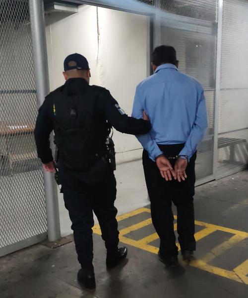 El responsable fue arrestado tras disparar. (Foto: PNC)