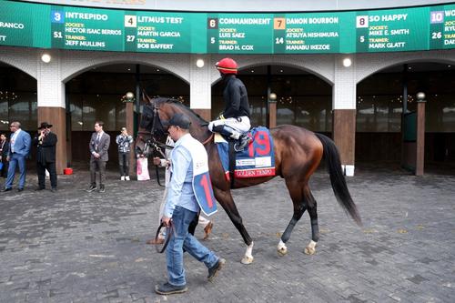 Guatemalteco José Hernández brilla en el Derby de Kentucky 5