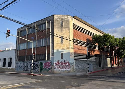 Detalles art dec&oacute; conviven con construcciones m&aacute;s antiguas. (Foto: Alejandra S&aacute;nchez/Colaboradora)