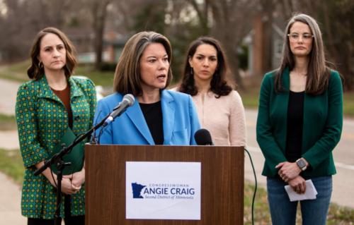 La congresista Angie Craig calific&oacute; la decisi&oacute;n como &ldquo;enferma y decepcionante&rdquo;. (Foto: Minnesota Reformer)