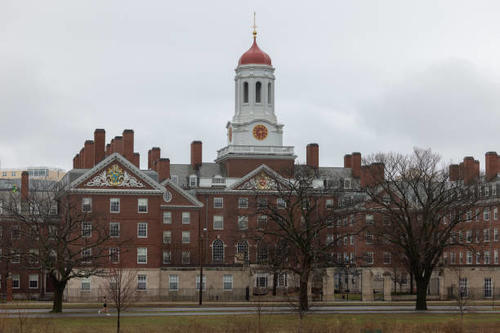 La Universidad de Harvard es una de las afectadas en hackeos de datos. (Foto: GettyImages)