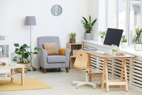 El color claro en objetos y piso permiten una mejor iluminaci&oacute;n. (Foto: Shutterstock)